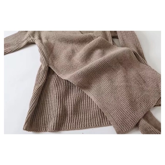 LAST ONE ‼️NWT The Peyton Front Tie Knit Cardigan - Picture 4 of 4